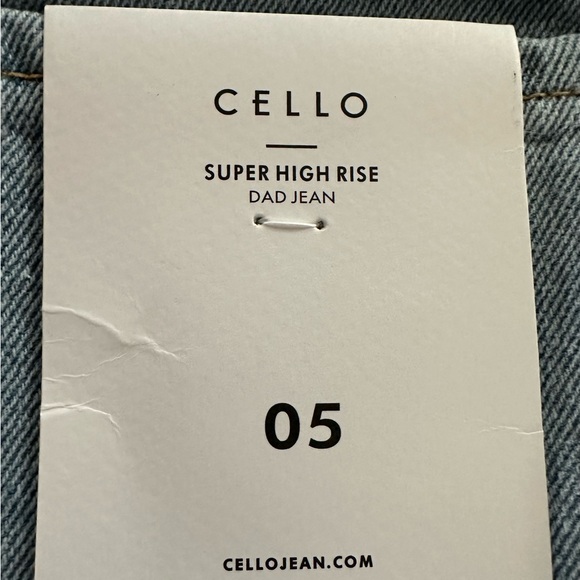 Ripped Jeans - Picture 3 of 3